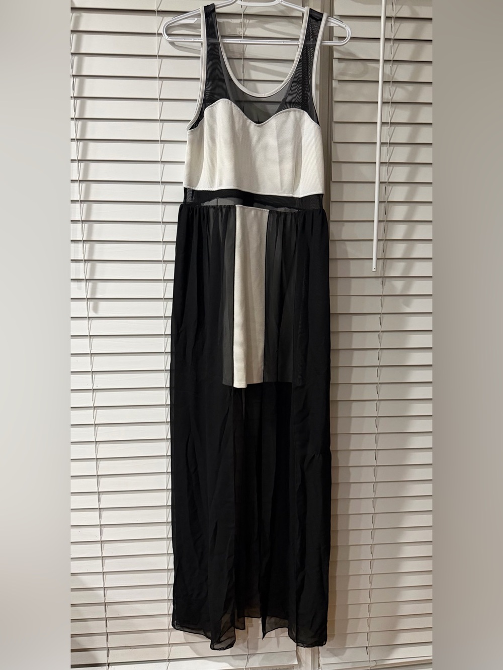 Women’s Material Girl Black Mesh Skirt with Cream Center Panel! Super Spunky! 🖤🤍